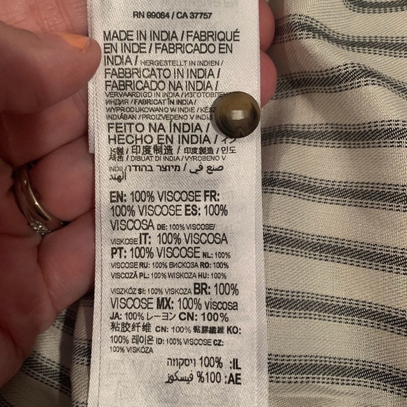 RVCA Sunday Collection Take It Easy Top Small NWT - Picture 5 of 6